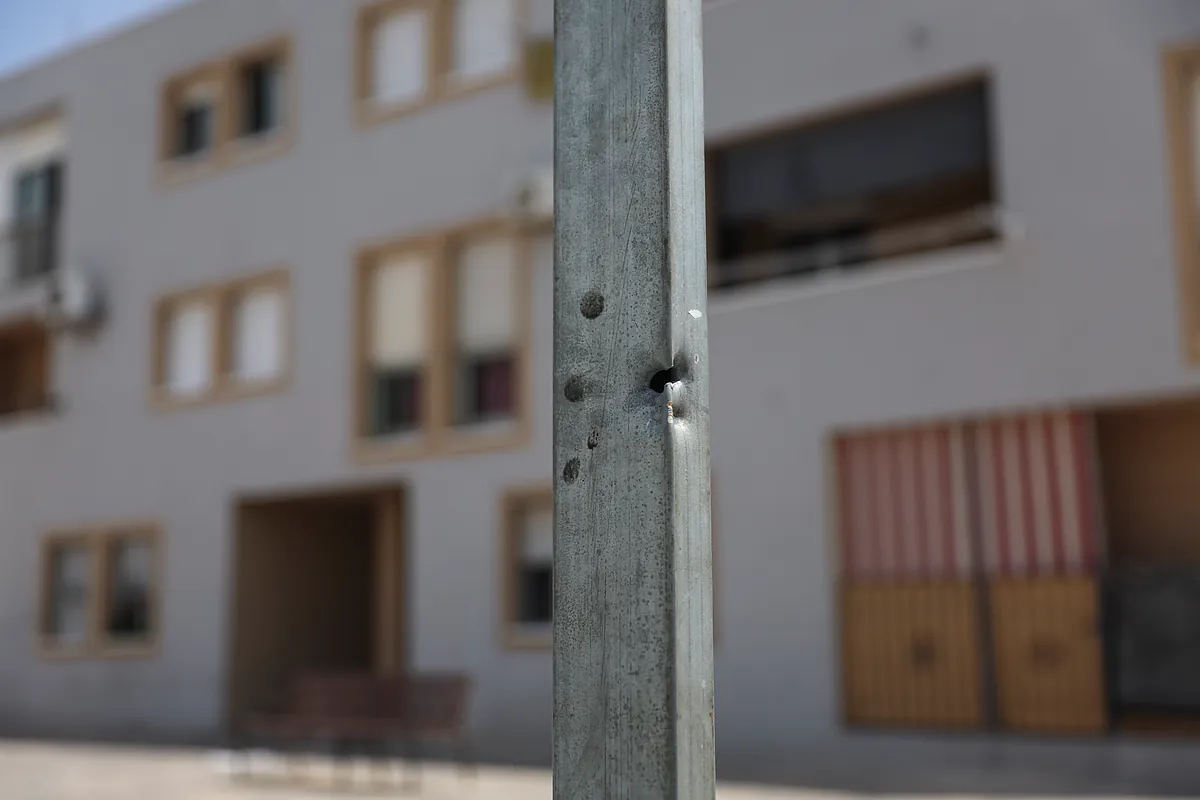 La Guardia Civil confirma la localización de las armas que usaron los encapuchados en el tiroteo de Isla Cristina en el que murieron tres personas