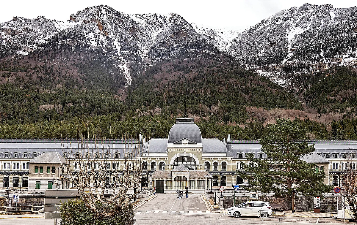 El  boom  de los Pirineos eleva la falta de vivienda a los 1.000 metros:  Comprar una casa aquí ahora mismo es imposible 