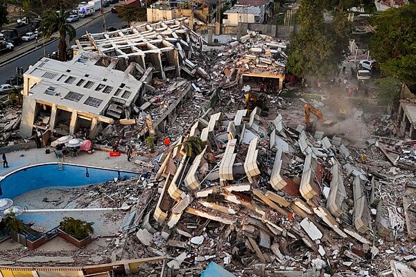 Última hora del terremoto en Venezuela, en directo | El número de muertos en Venezuela sube a 1.943, han sido rescatadas 6.461 personas y hay más de diez mil heridos | Internacional