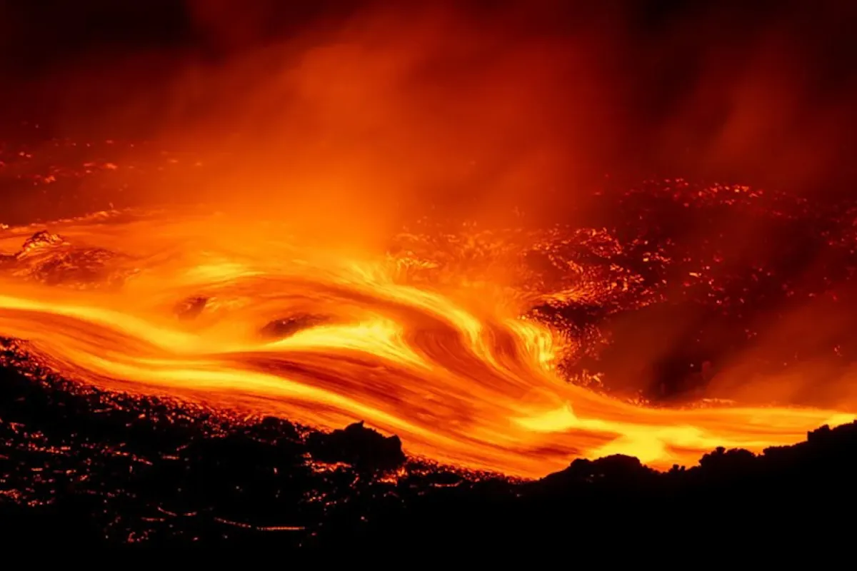 La nueva actividad del volcán Etna en Sicilia obliga a cerrar el aeropuerto de Catania