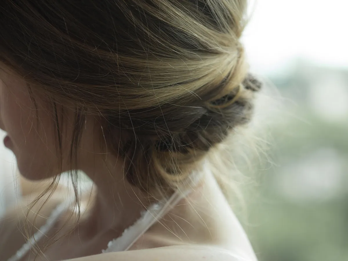 Los 15 peinados de invitada de boda para pelo corto que son tendencia este 2026