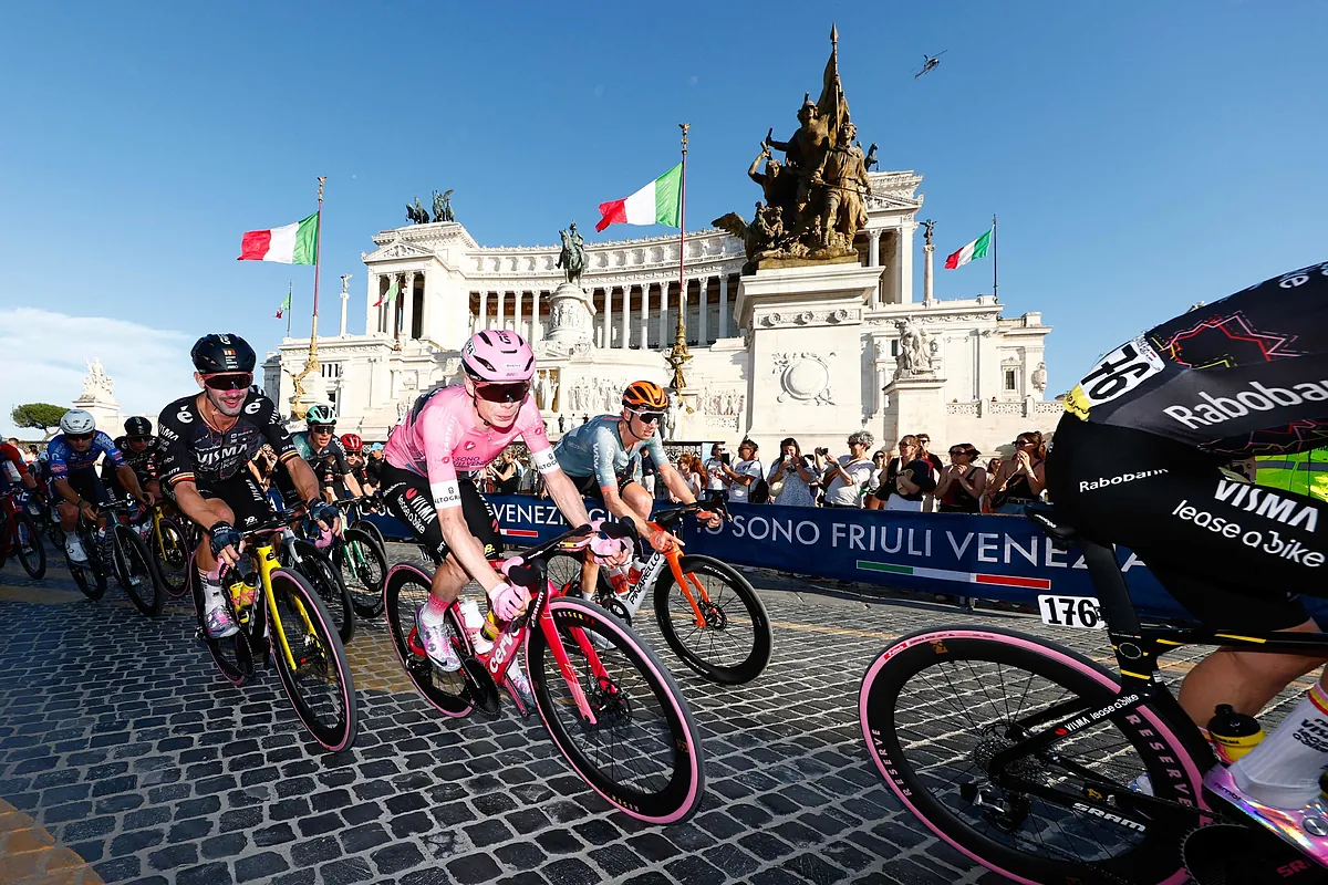 Vingegaard se corona en el Giro, adelanta a Pogacar en la conquista del tridente de oro y prepara el 'sorpasso' en el Tour: ''Quiero ganar lo máximo posible''