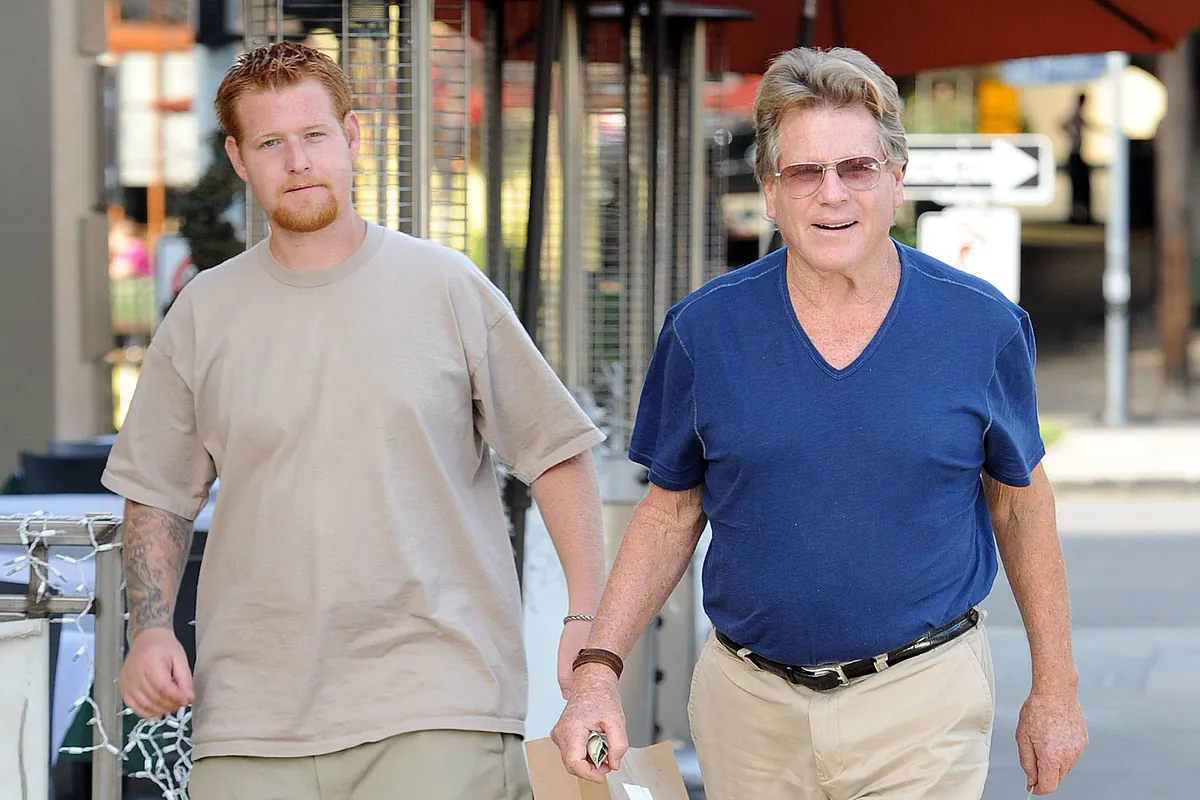 Se acerca el juicio de Redmond O'Neal, hijo de Farrah Fawcett y Ryan O'Neal, por intento de asesinato tras pasar cinco años en un centro psiquiátrico