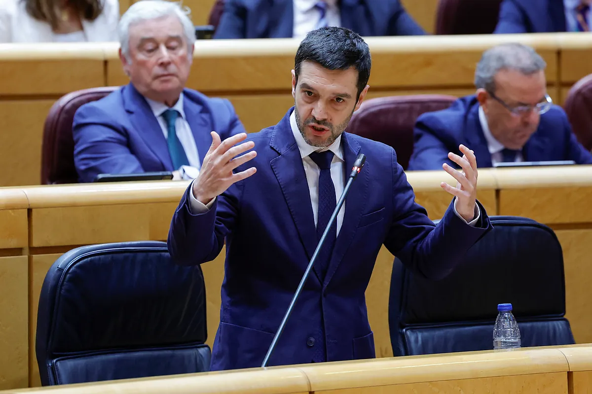 Sumar urge al PSOE a ceder en dos exigencias de Junts para salvar el decreto de alquileres