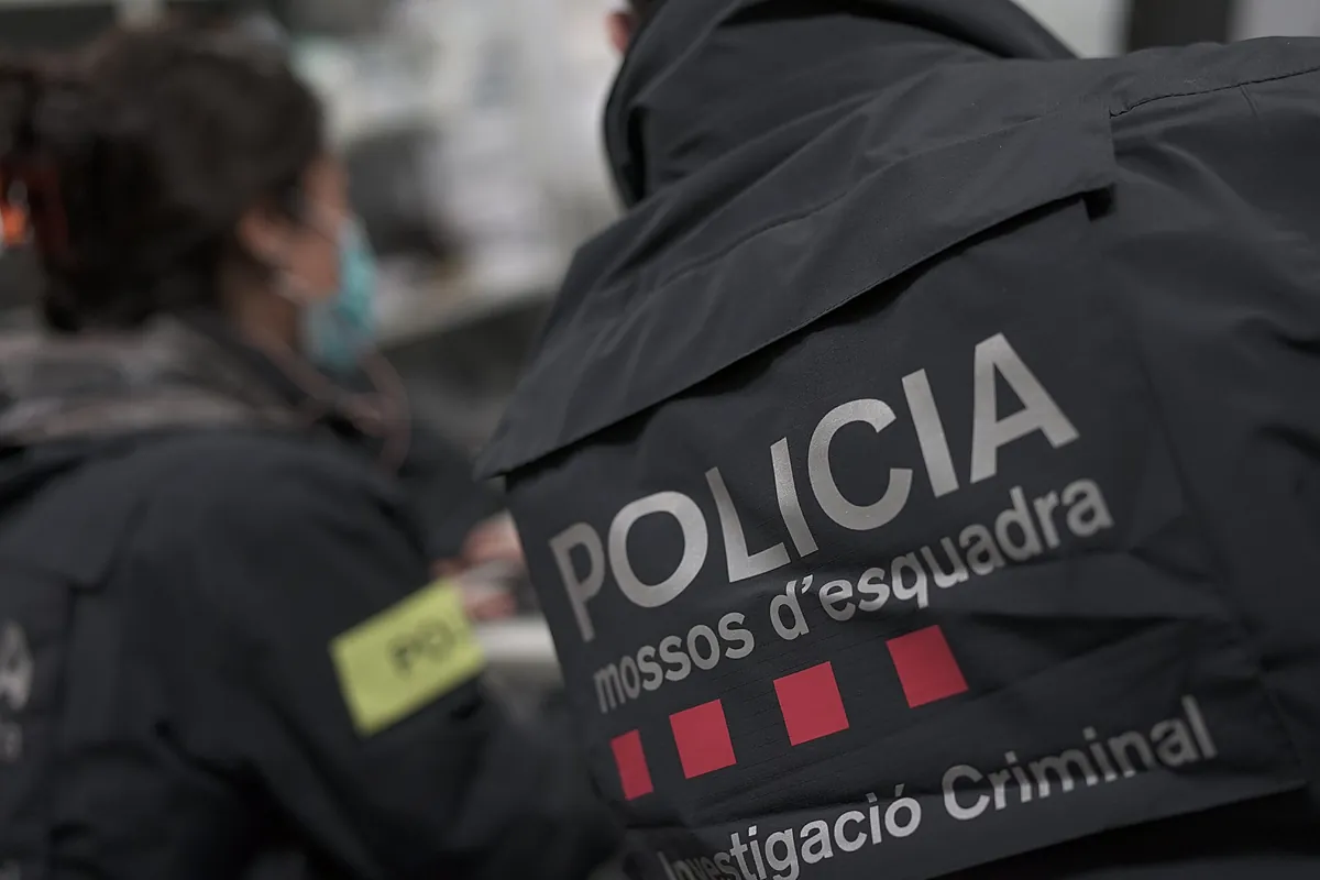 Detienen a un hombre por matar a su ex pareja a puñaladas en una plaza de Figueres (Girona) tras quebrantar una orden de alejamiento