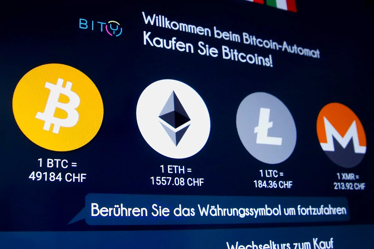 Bitcoin y divisas virtuales, la batalla monetaria que mantiene en vilo a  países e inversores | Macroeconomía