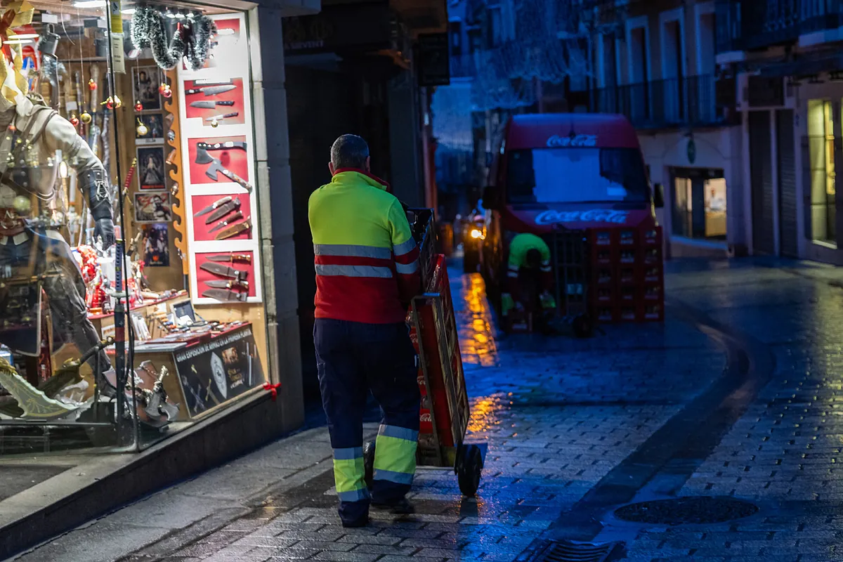 La creación de empleo en 2025 se concentró en trabajadores de más de 50 años, con casi el doble de nuevos afiliados que en jóvenes