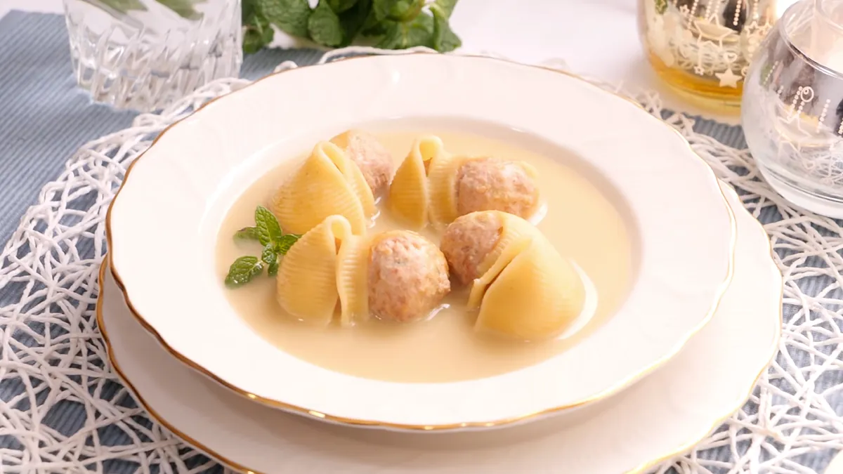 De los canelones de San Esteban a la sopa de galets: las recetas que hacen única la Navidad catalana