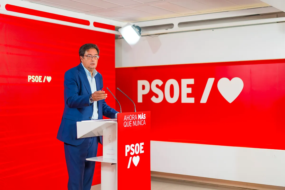 El PSOE denunciará ante la Fiscalía de Delitos Económicos de Madrid la compra del ático en Chamberí: "Es una chapuza colosal"