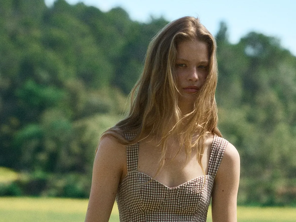 Han llegado a Stradivarius estos 7 vestidos para el verano con los que elevarás y crearás un look informal tanto con sandalias como con botas altas