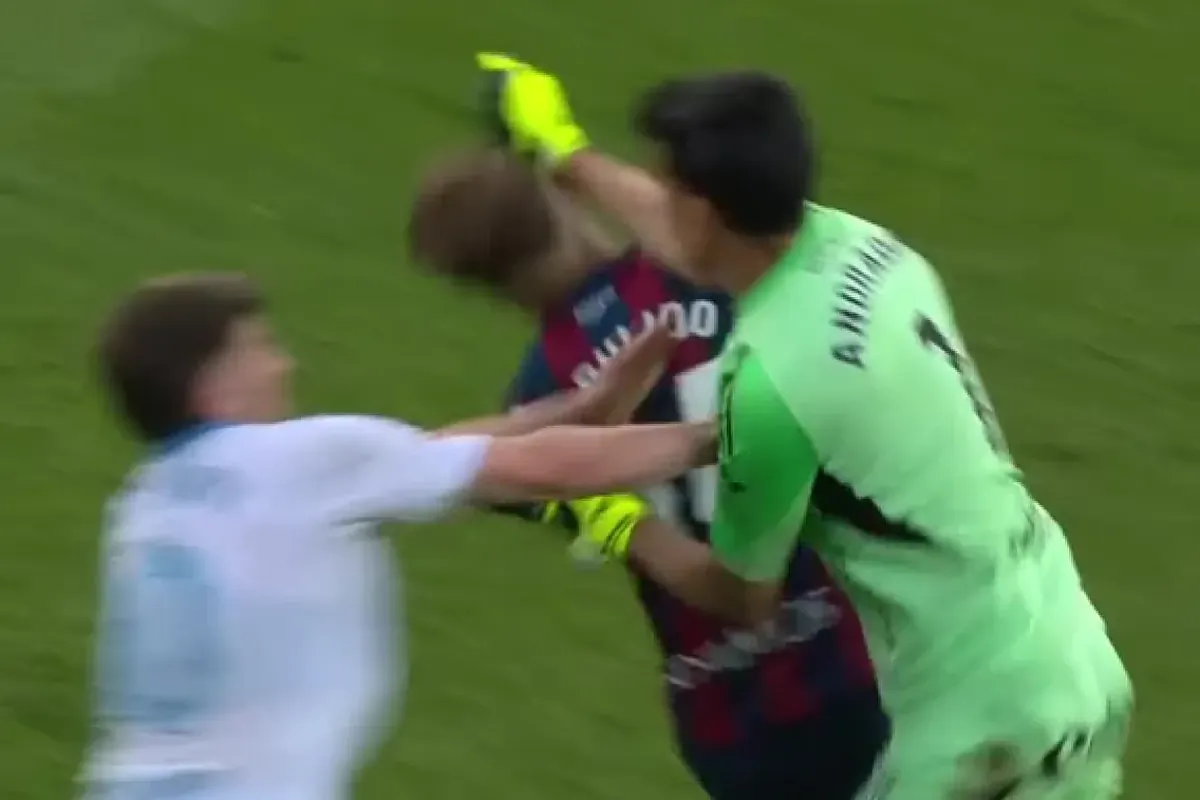 Argentinian Goalkeeper Faces Career-Ending Ban After Assaulting Huesca Captain in Real Zaragoza Clash