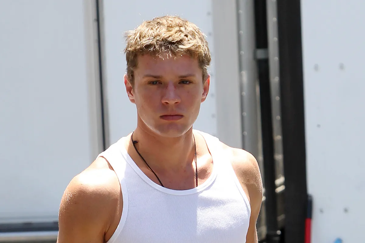 Ryan Phillippe, el guaperas de Sé lo que hicisteis el último verano: soltero, fan de los dibujos animados y padre de los hijos mayores de Reese Witherspoon