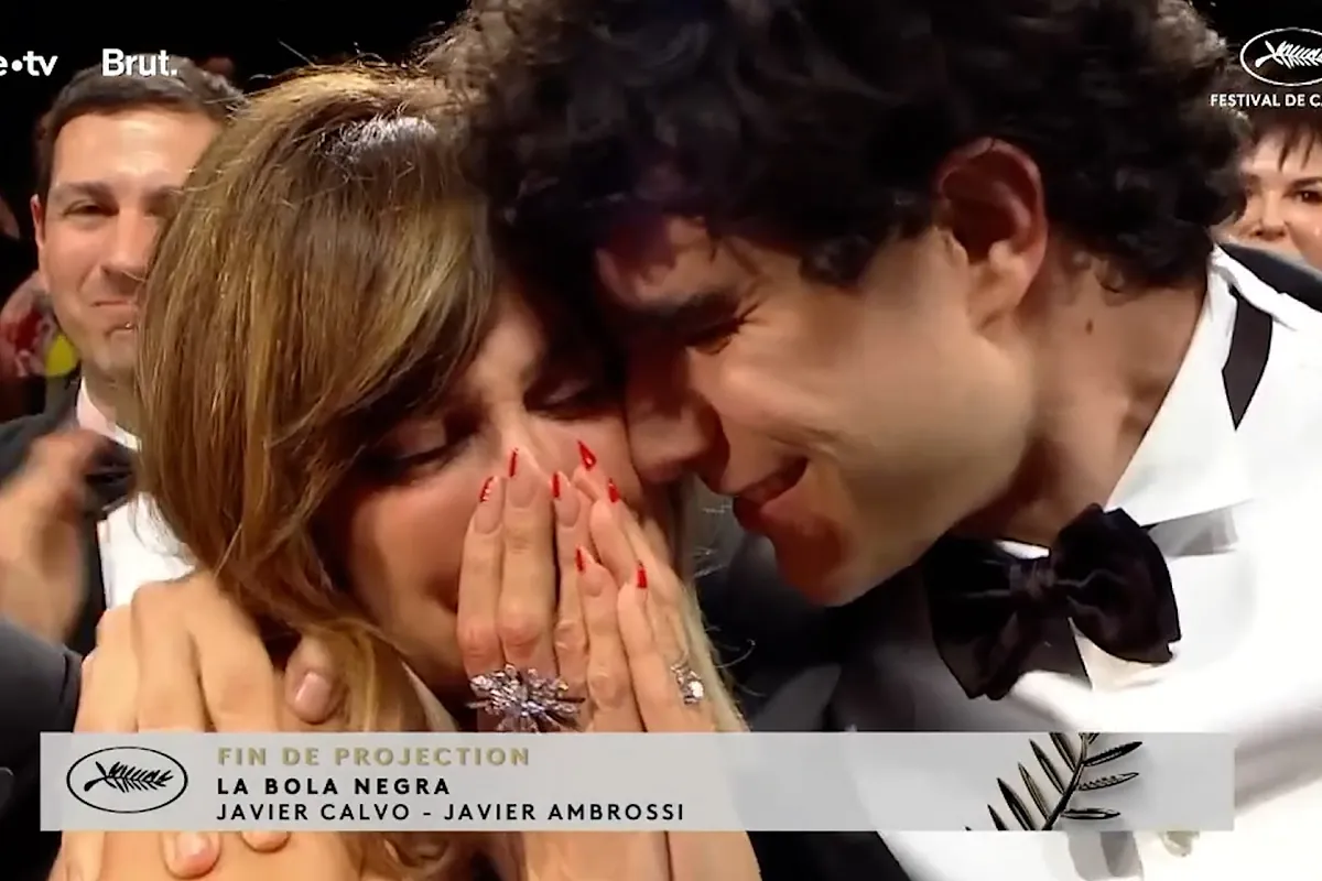 Penélope Cruz rompe a llorar durante la ovación histórica a Los Javis en Cannes