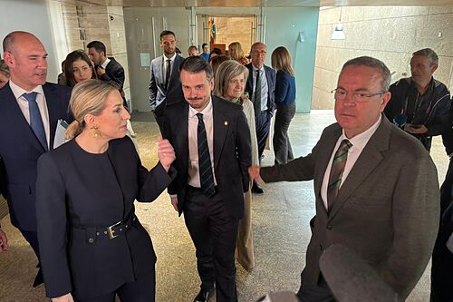 Vox tumba a Guardiola por segunda vez,
pero Abascal abre la puerta antes de la
repetici�n electoral: "Hay mucho tiempo"