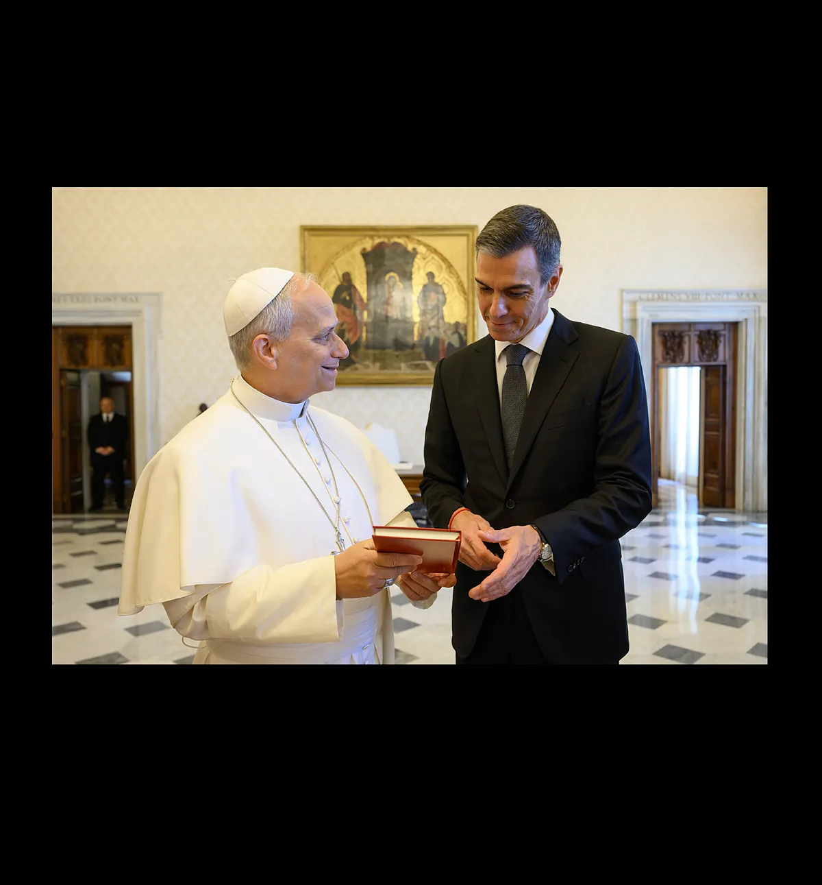La visita del Papa a España: Un gesto político y simbólico de Pedro Sánchez