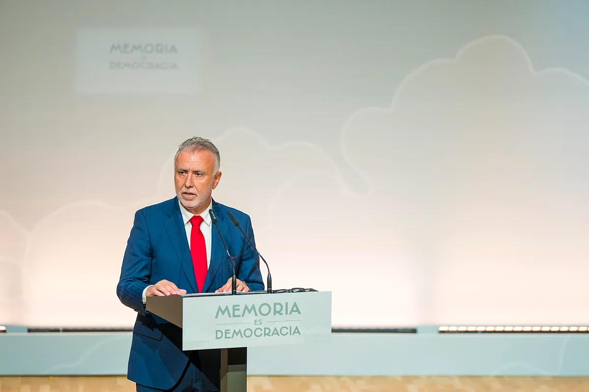 Torres se jacta de que el informe de la UCO no habla de "mujeres explotadas ni pisos en Atocha" y justifica su implicación para pagar a la empresa de la trama: "Se