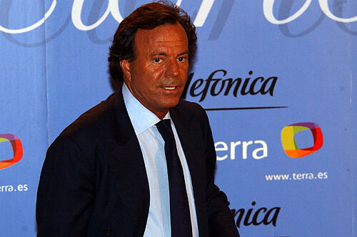 El patrimonio de Julio Iglesias: "casitas del terror" en el Caribe, su negocio con �scar de la Renta y millones