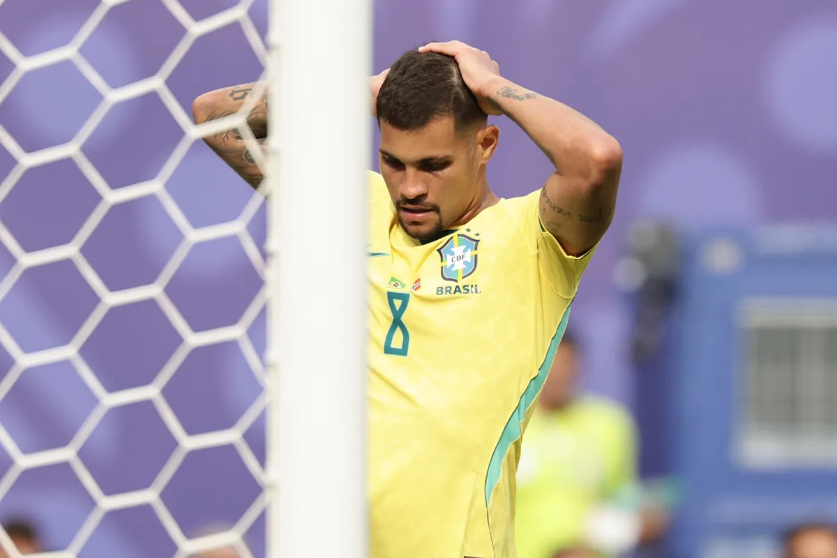 La sobrecogedora carta de Bruno Guimaraes tras fallar un penalti con Brasil: "El peor dolor de mis 28 años de vida"