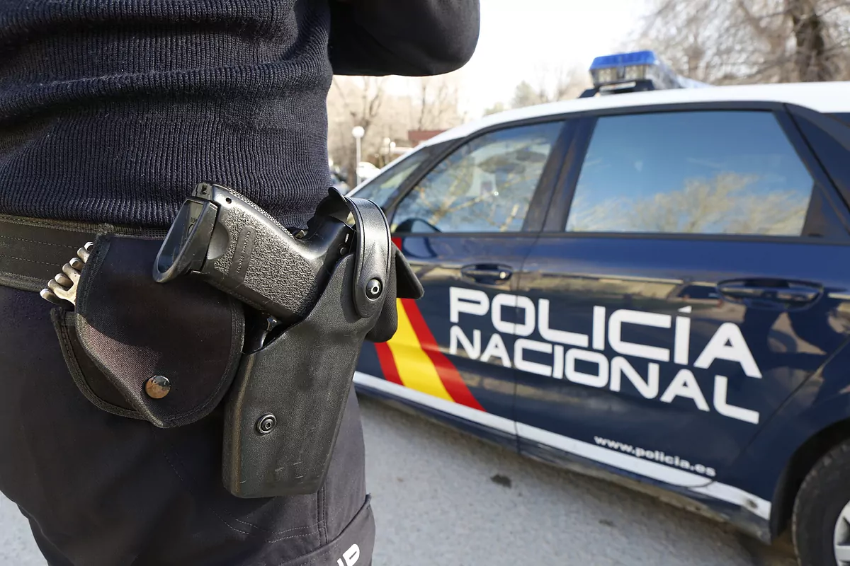 Cuatro menores detenidos por una oleada de atracos con cuchillos en bazares del sur de Madrid