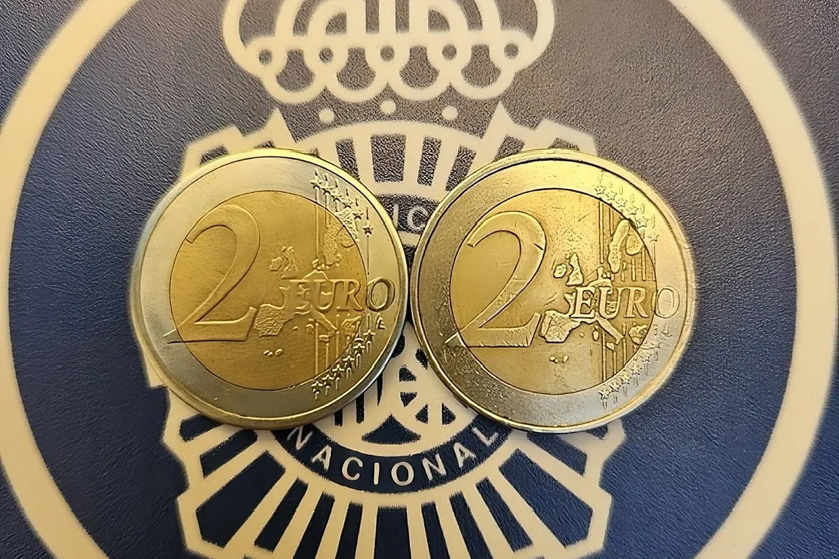 De un control de alcoholemia en Madrid a un negocio millonario: así cayó la  mafia china que falsificaba monedas de dos euros en salones de masaje |  Madrid