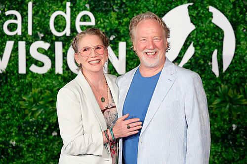 El silencio de Melissa Gilbert tras las acusaciones de abuso sexual infantil contra su marido, Timothy Busfield