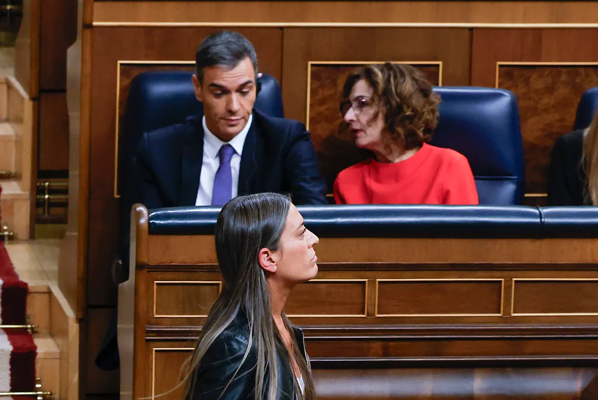 El CIS de Tezanos mantiene al PSOE 10 puntos por encima del PP pese a ...