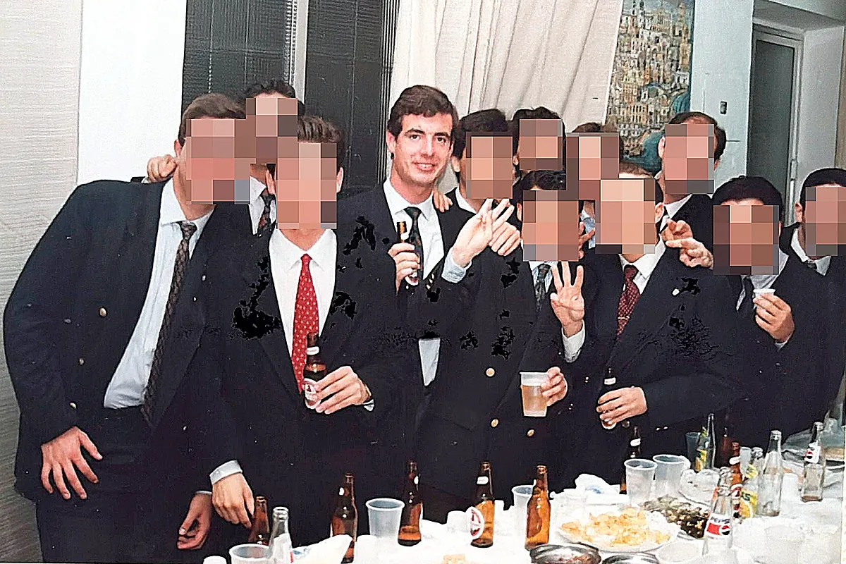 El (presunto) descenso a la cloaca del "ejemplar" Vicente Fernández, 'el Croata' de la SEPI que se despidió de sus amigos sin decir ni adiós