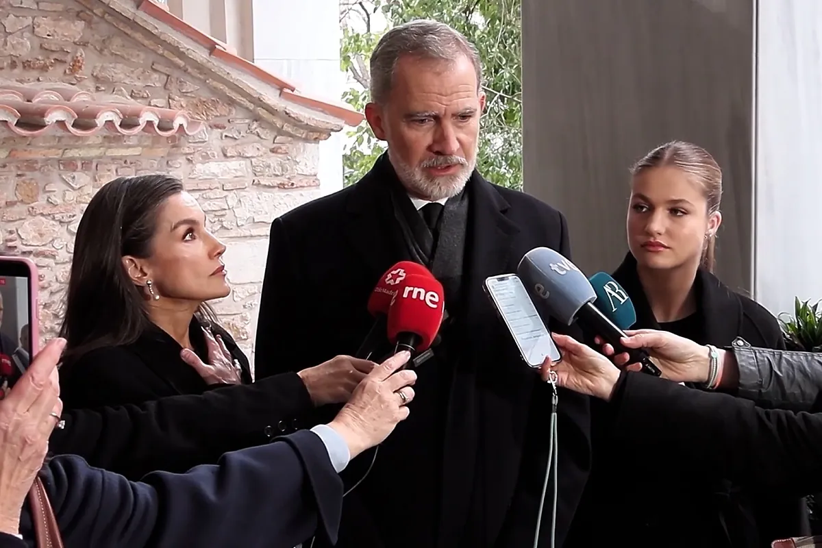 Los Reyes, consternados por el accidente de tren e irán a Adamuz: "Es el  momento de ayudar"