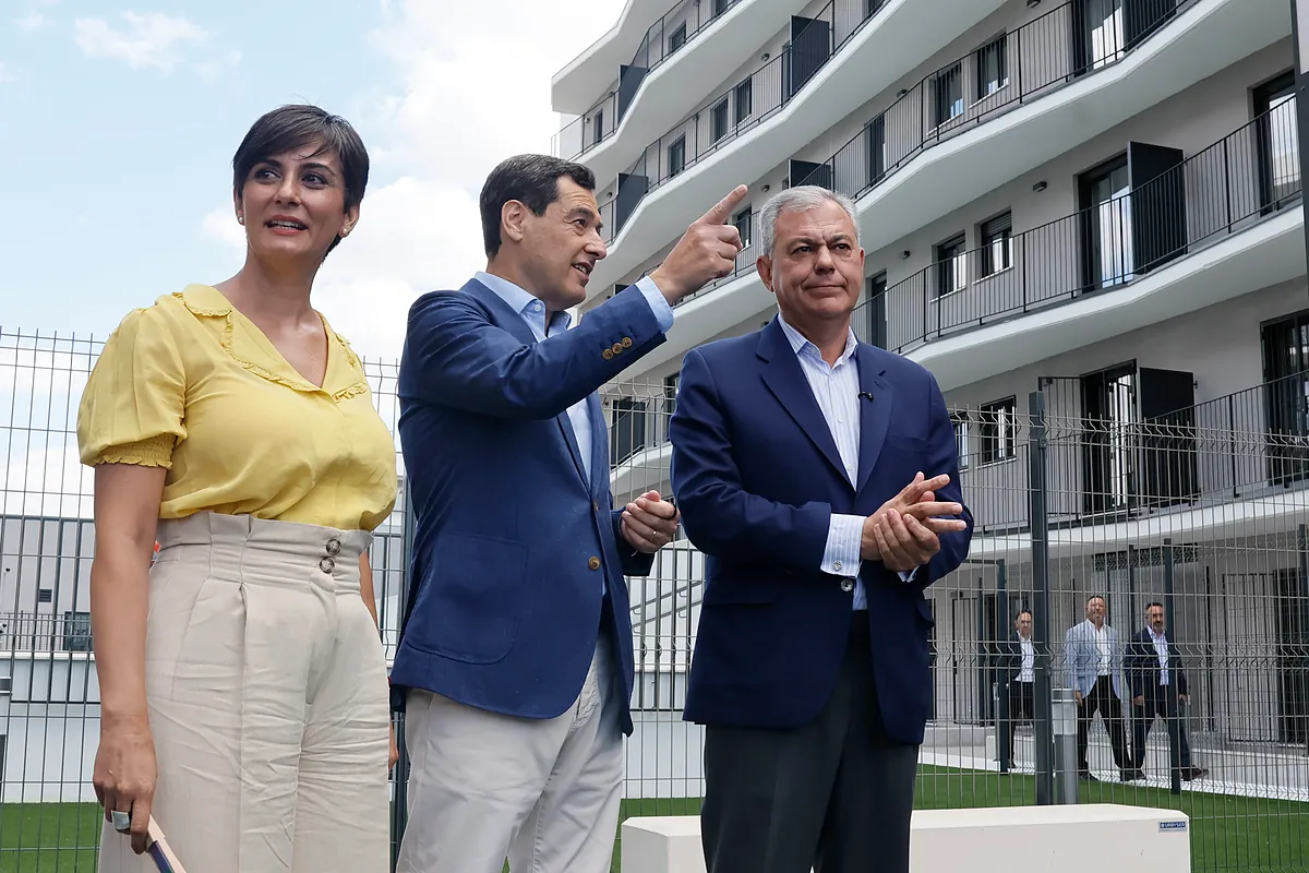 El plazo de protección de las viviendas sociales enfrenta al Gobierno y la Junta, que ha recurrido el último plan estatal de inversiones