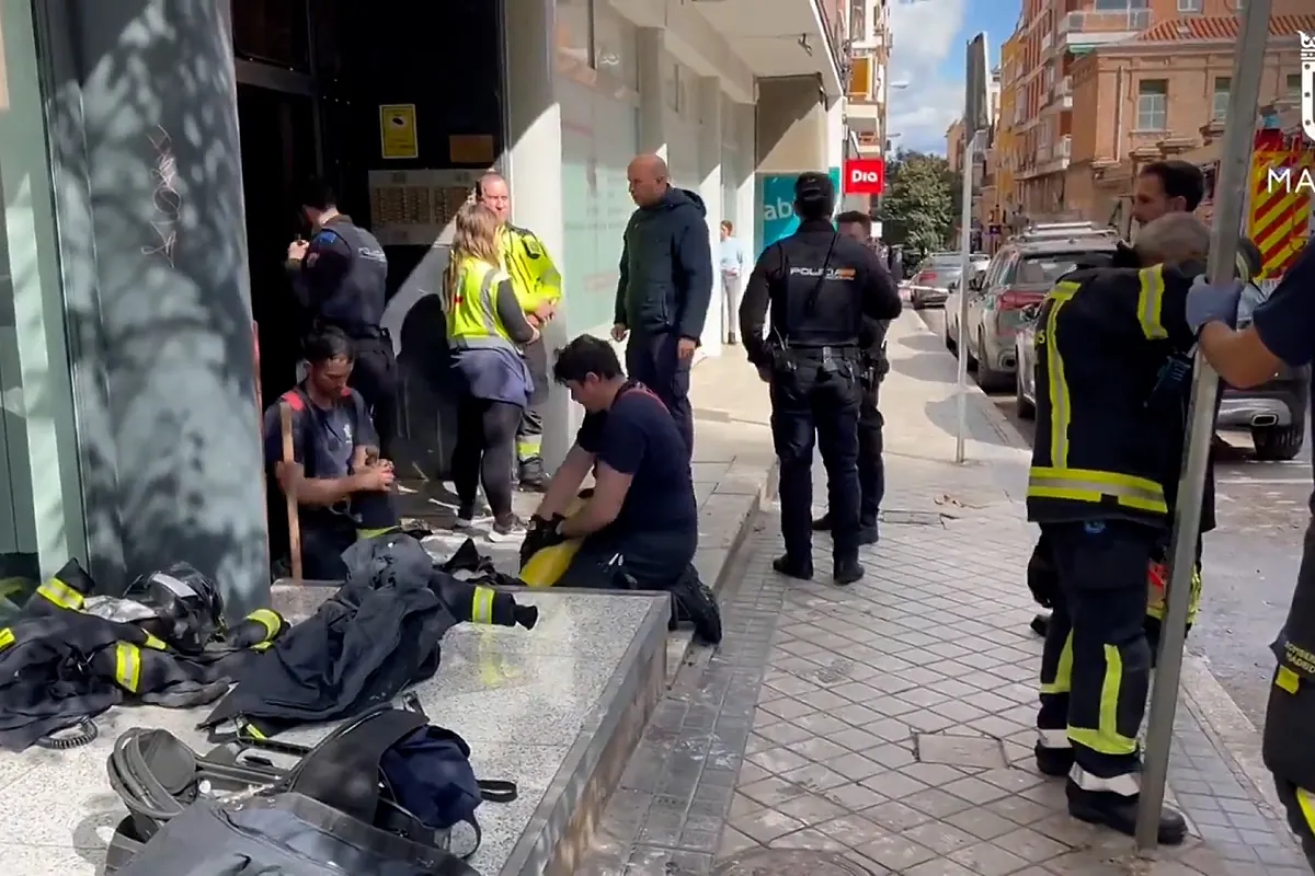 Muere una mujer de unos 30 años en el incendio en una vivienda del ...