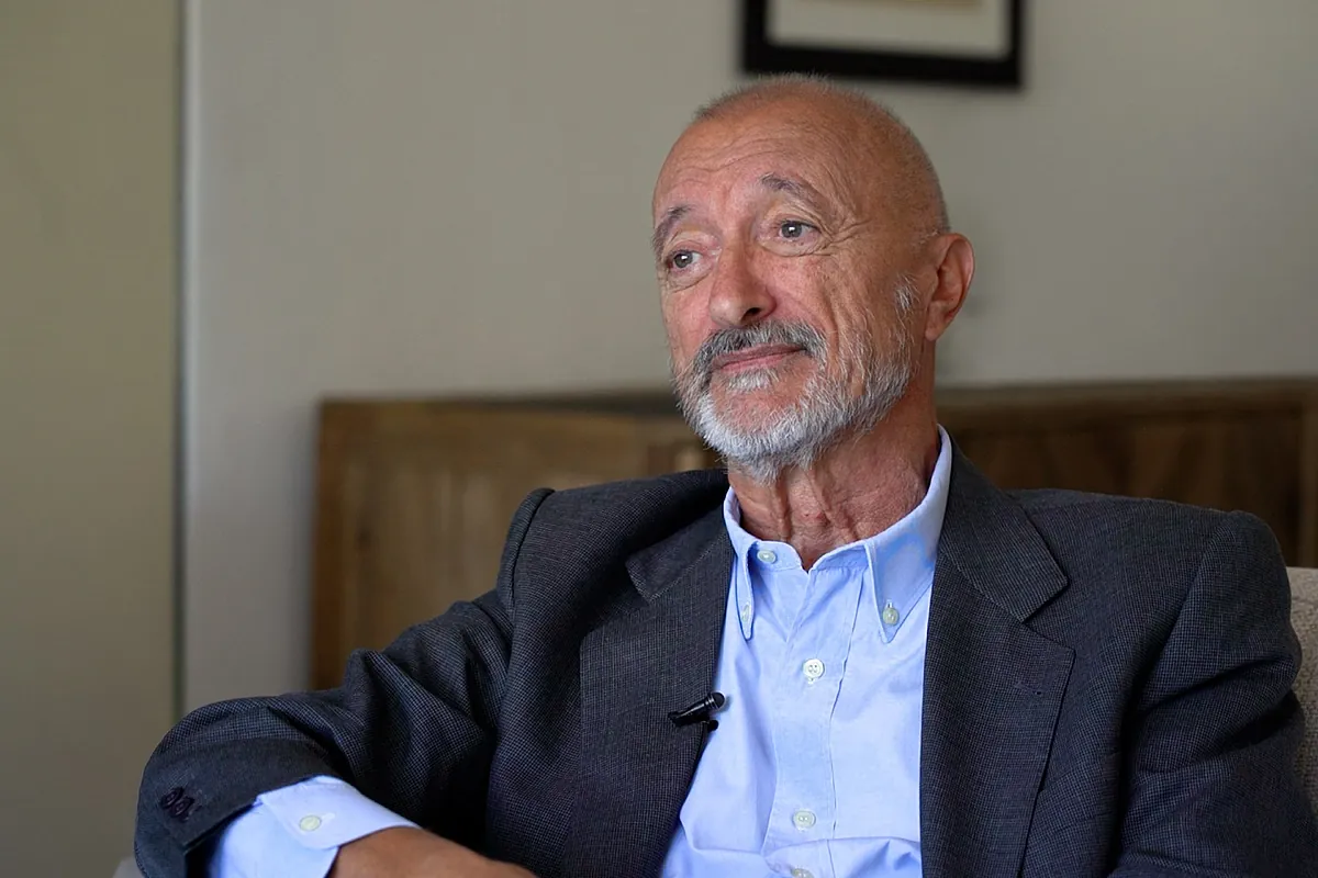 Arturo Pérez-Reverte, nuevo columnista de EL MUNDO