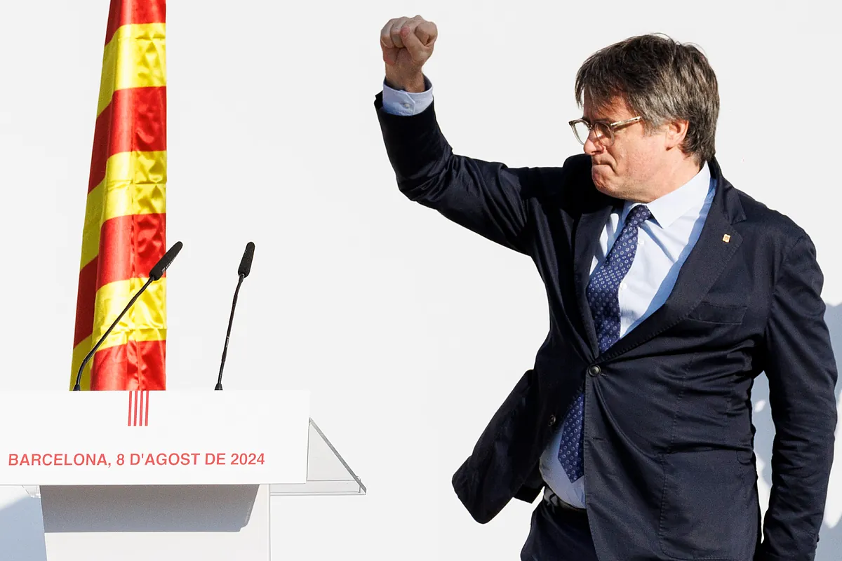 La Fiscalía pide reabrir la causa contra los mossos investigados por la fuga de Puigdemont: es "evidente" que hubo una actuación "coordinada y organizada"