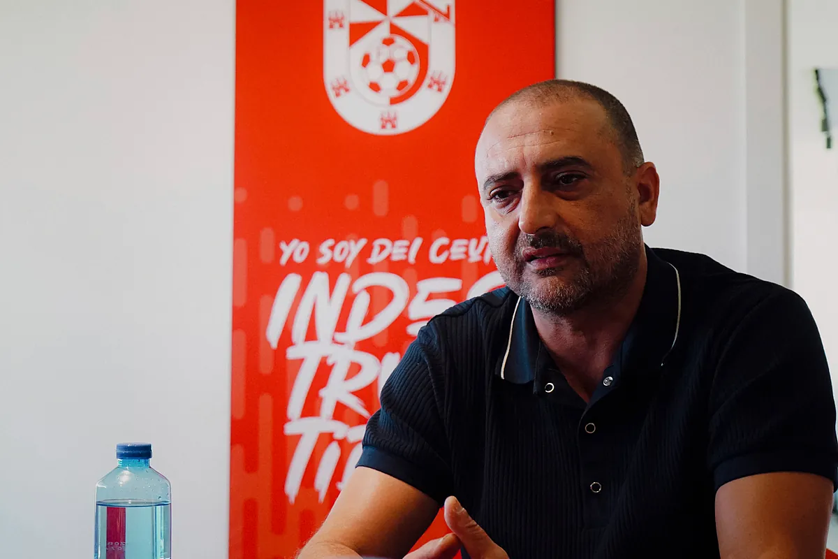 Luhay Hamido, el ex 'gran hermano' que sostiene el fútbol en Ceuta: "El club y el Murube son un templo de unión"
