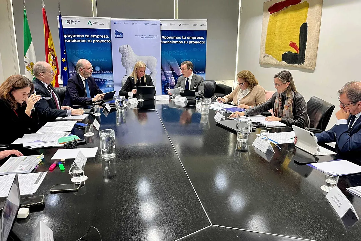 Dcoop, Pilatus Aircraft Ibérica, Acesur, Biorizon Biotech, Cobiomic Bioscience y DHV Technology, ganadoras de los Premios Andalucía TRADE