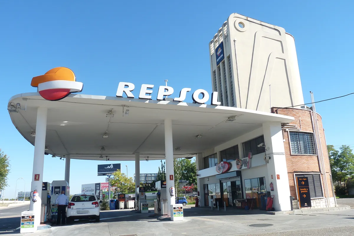 El precio de la gasolina se disparó un 4,8% en marzo y el gasóleo, un 17,9%, dejando la inflación en el 3,4% por la guerra en Irán