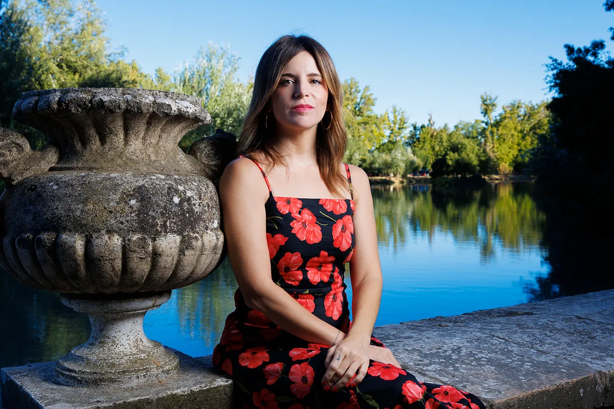 Los tres ensayos recomendados por Ana Iris Simón: en busca de dios, la belleza y el consumismo