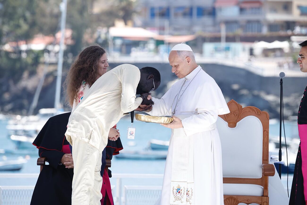 El papa León XIV denunció este jueves la "indiferencia"...