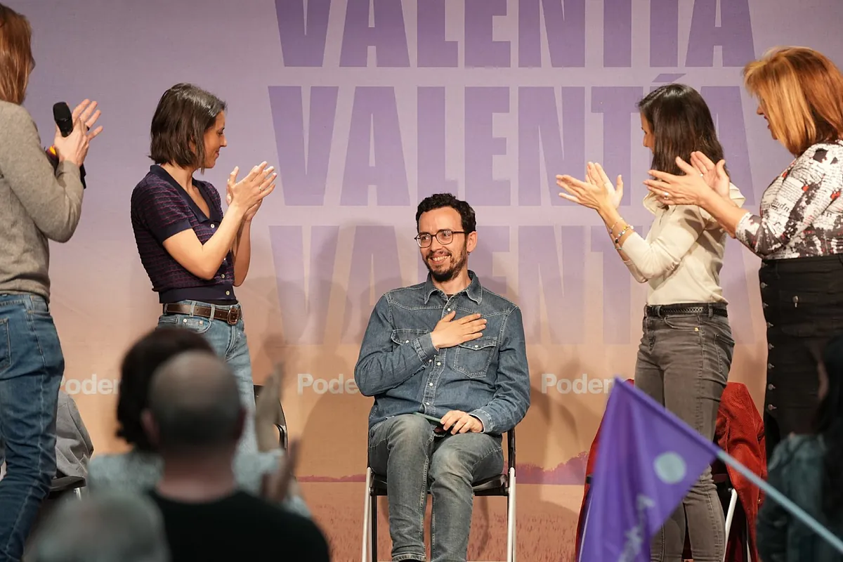 Podemos dice que el resultado de las elecciones "es muy duro": "He dormido menos que Morrissey en las Fallas de Valencia"