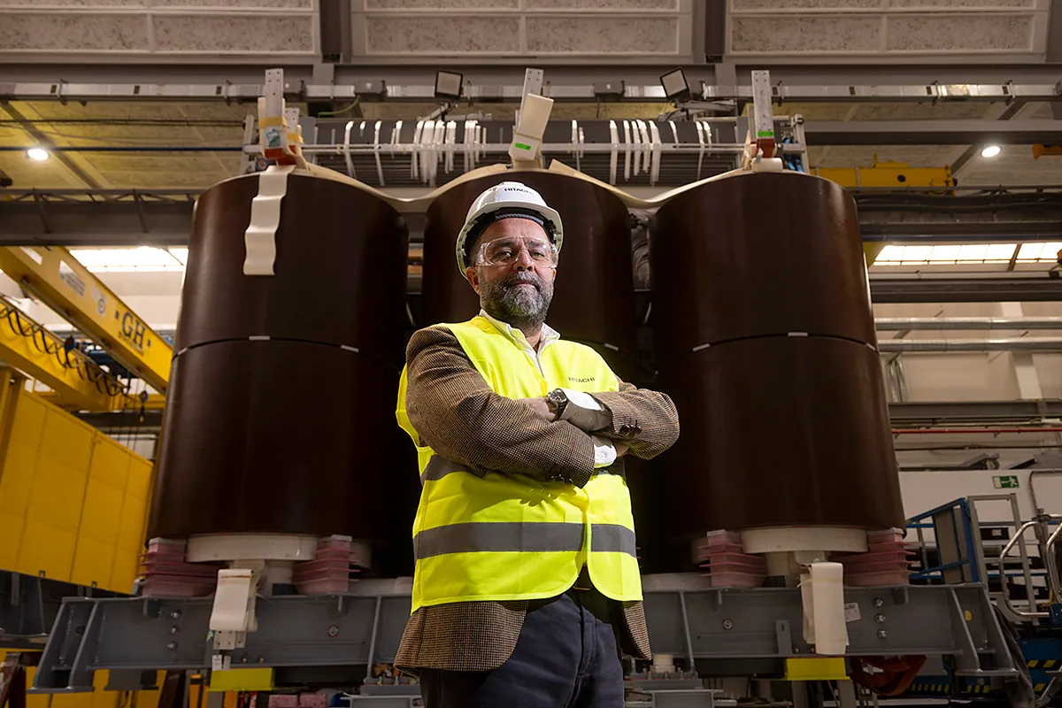 En la fábrica de la japonesa Hitachi que alimentará el tsunami de los centros de datos en Aragón: "La demanda ya está aquí y el salto es brutal"