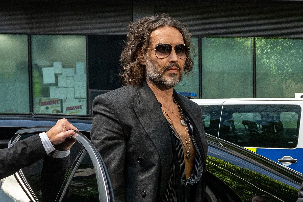 Russell Brand, el ex marido de Katy Perry que se declara inocente de los delitos sexuales que le acusan: "Fui un necio antes de vivir en la luz del Señor"