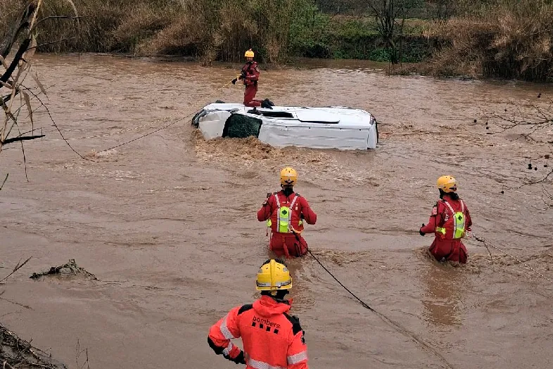 Localizado el cadáver del hombre al que se buscaba desde el viernes en un río de Barcelona