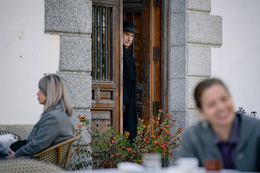 Sueños de libertad', avance del capítulo de hoy jueves 26 de junio: Cobeaga  coquetea con Pelayo ante la mirada de don Pedro | Series