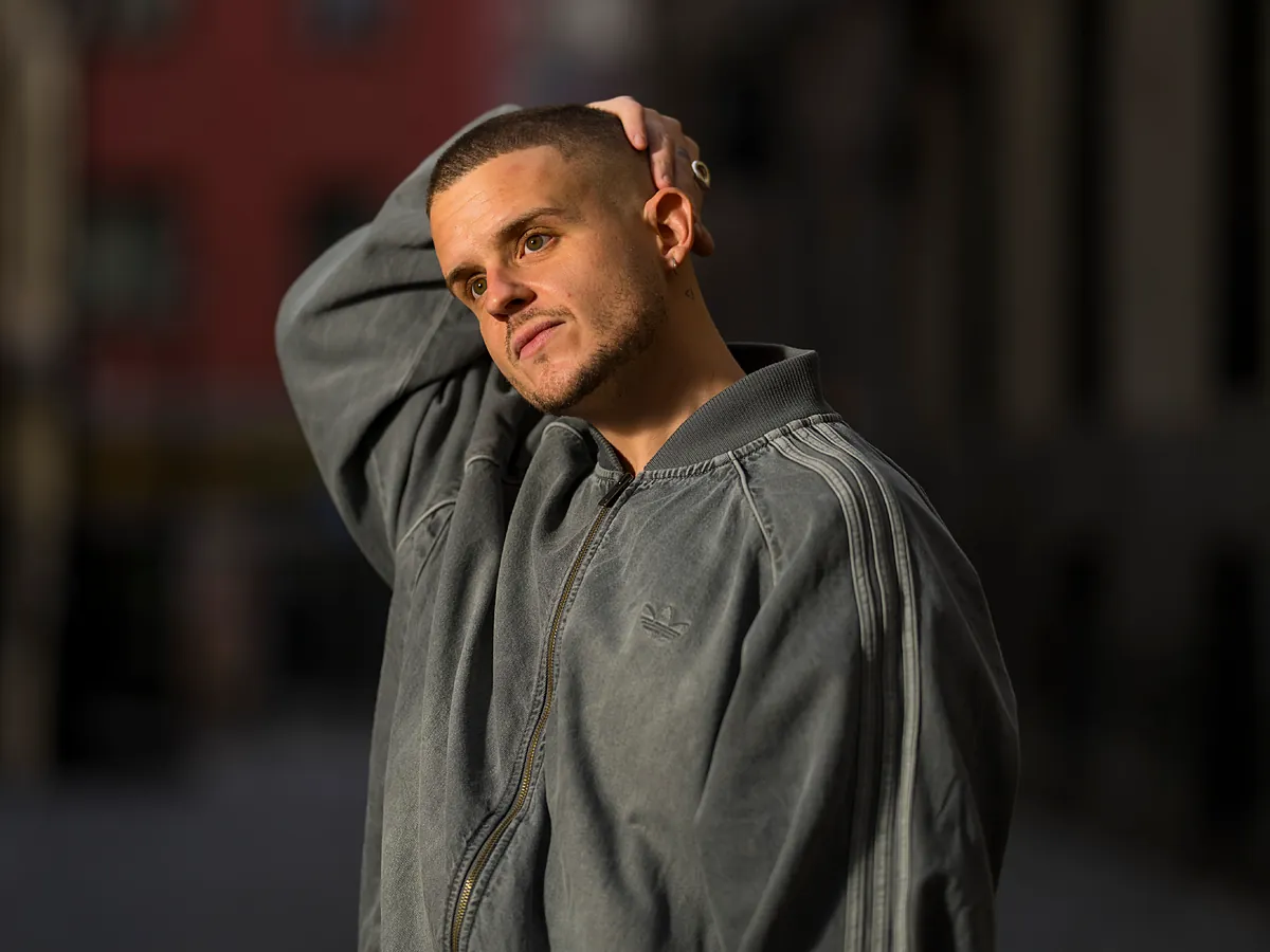 Arkano, rapero, cumple un año sin beber: "Contar el proceso en redes me añade presión, pero es un motor que necesito. Hay gente que se ha animado a dejarlo al verme"