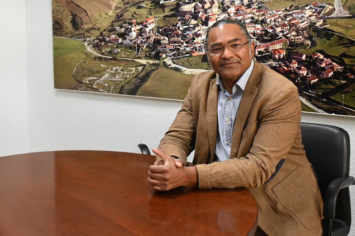 La Fiscalía pide 12 años de inhabilitación para el alcalde de Villamantilla (PP) por colocar a su hermana en la guardería del Ayuntamiento con "absoluta omisión de las normas mínimas de contratación"