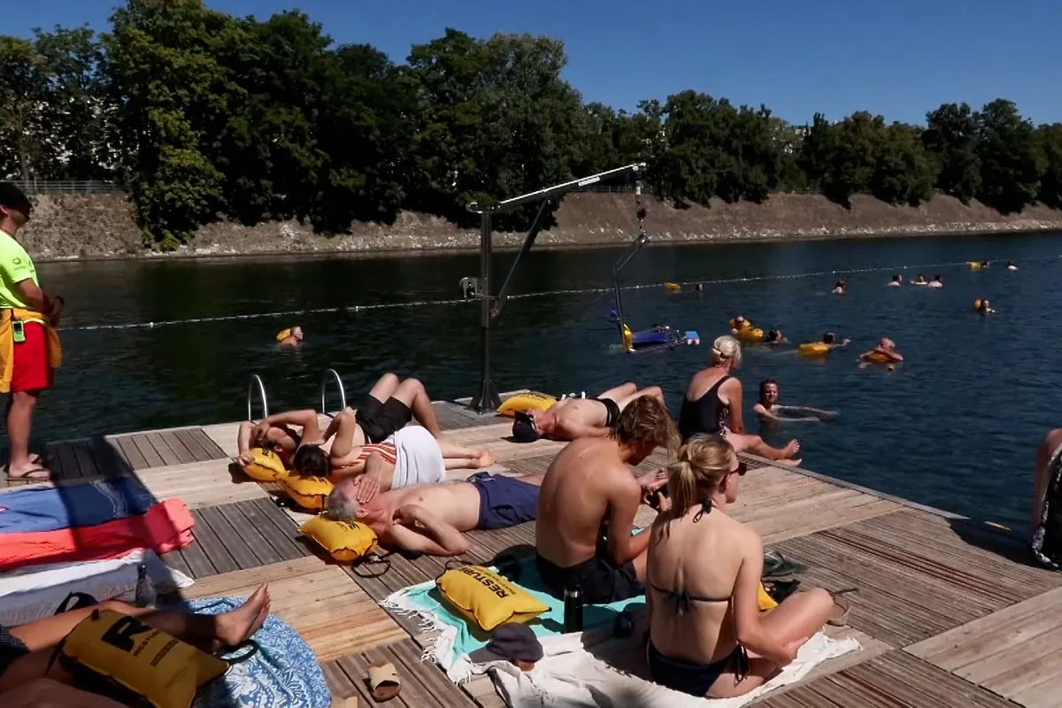 París abre las zonas de baño del Sena