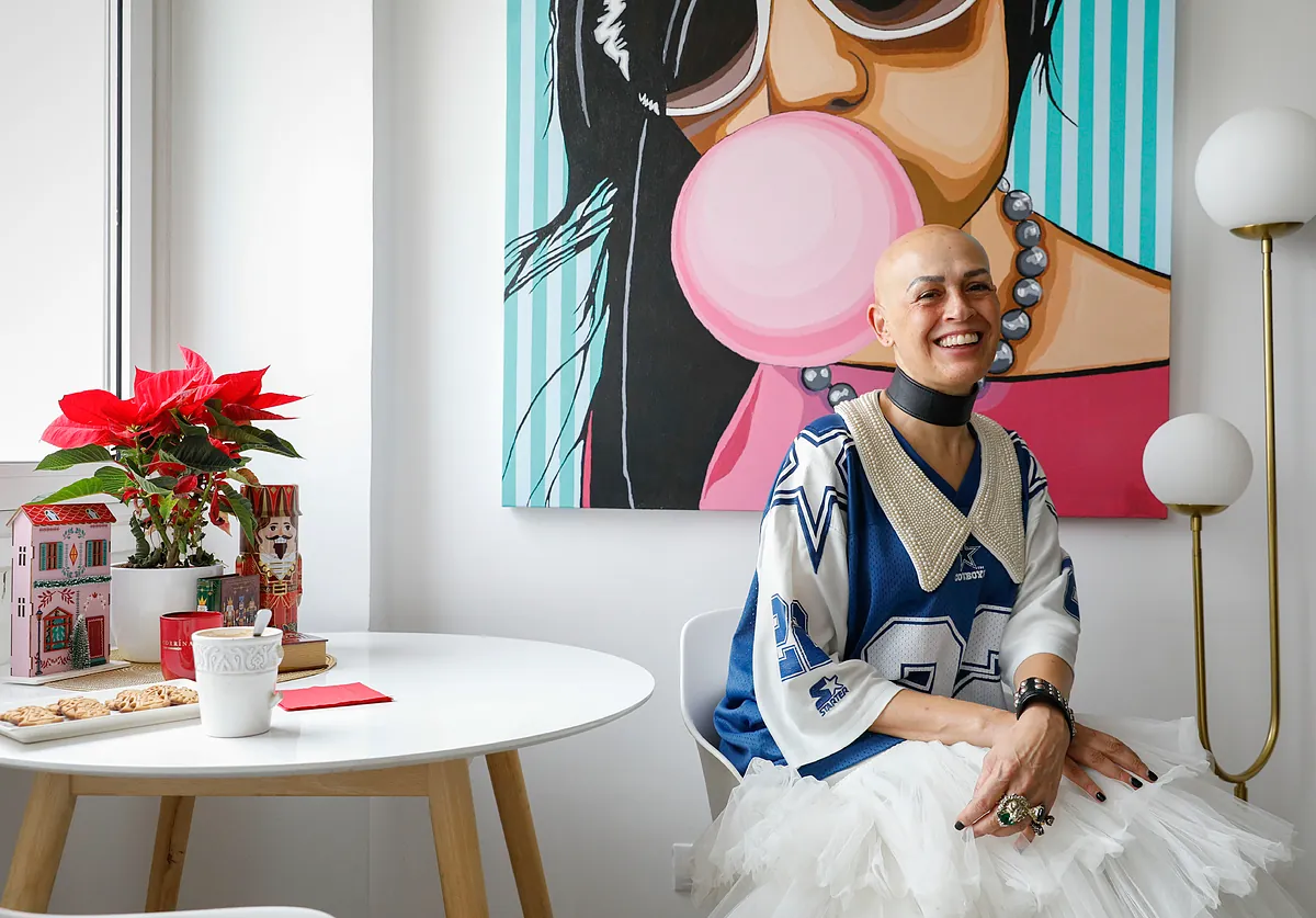 El armario de... Cristina García: "La peluca te posee. Te transforma. Deberían recetarla los psicólogos"