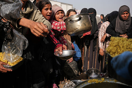 Muere un beb� por hipotermia en un Hospital de Gaza y ya son 10 los ni�os fallecidos por el fr�o