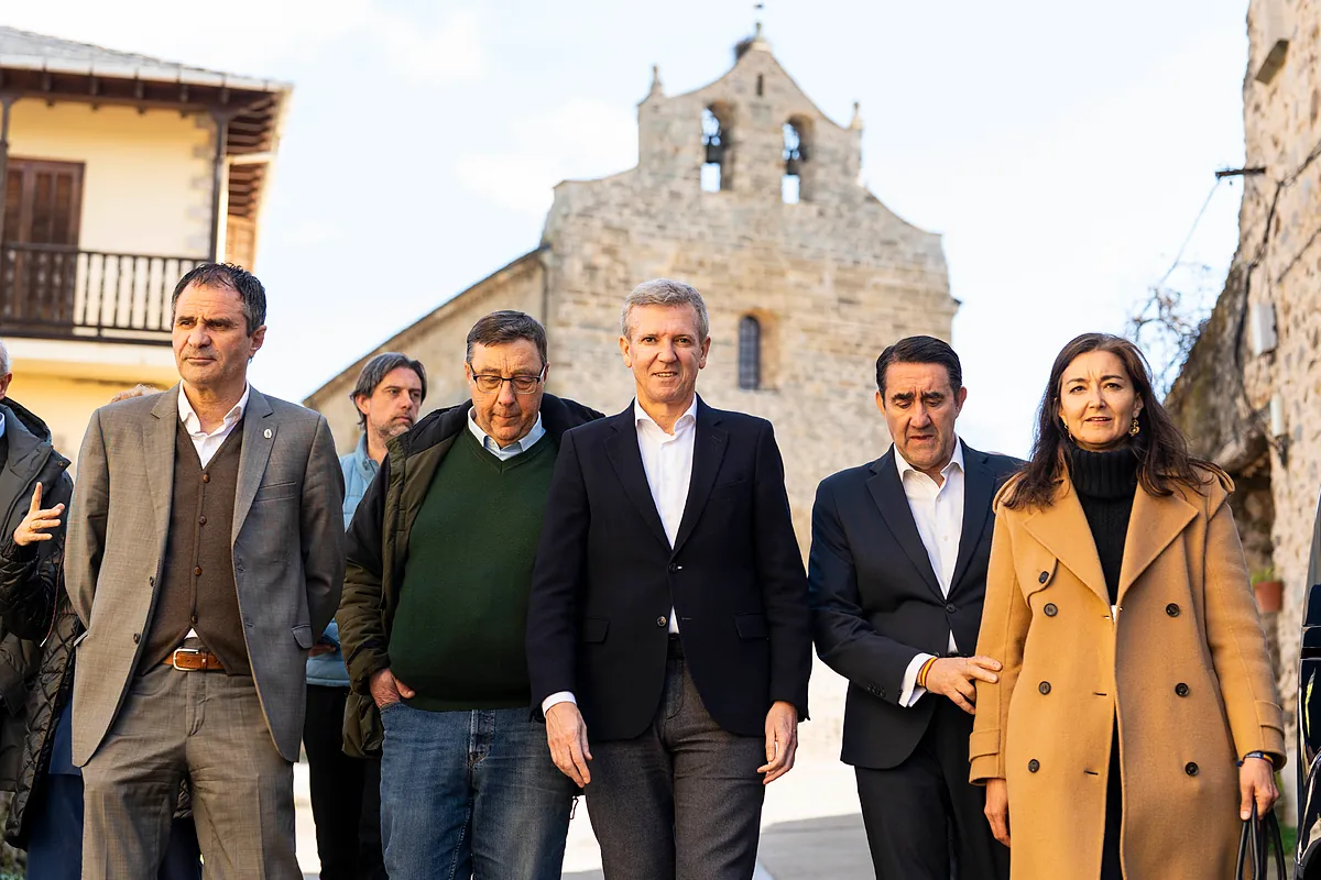 Rueda se vuelca con Mañueco y llama a unir Galicia y Castilla y León frente a la  discriminación  del Gobierno en infraestructuras