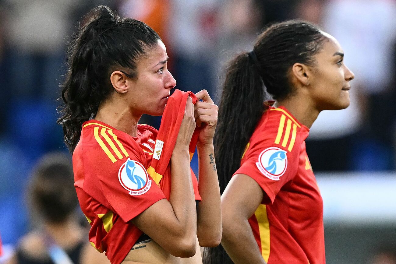 Leila Ouahabi y Salma Paralluelo, tras perder la final.