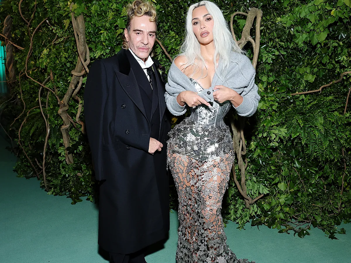 John Galliano renuncia al homenaje que iba a rendirle el mundo de la moda en la exposición del Met y la gala